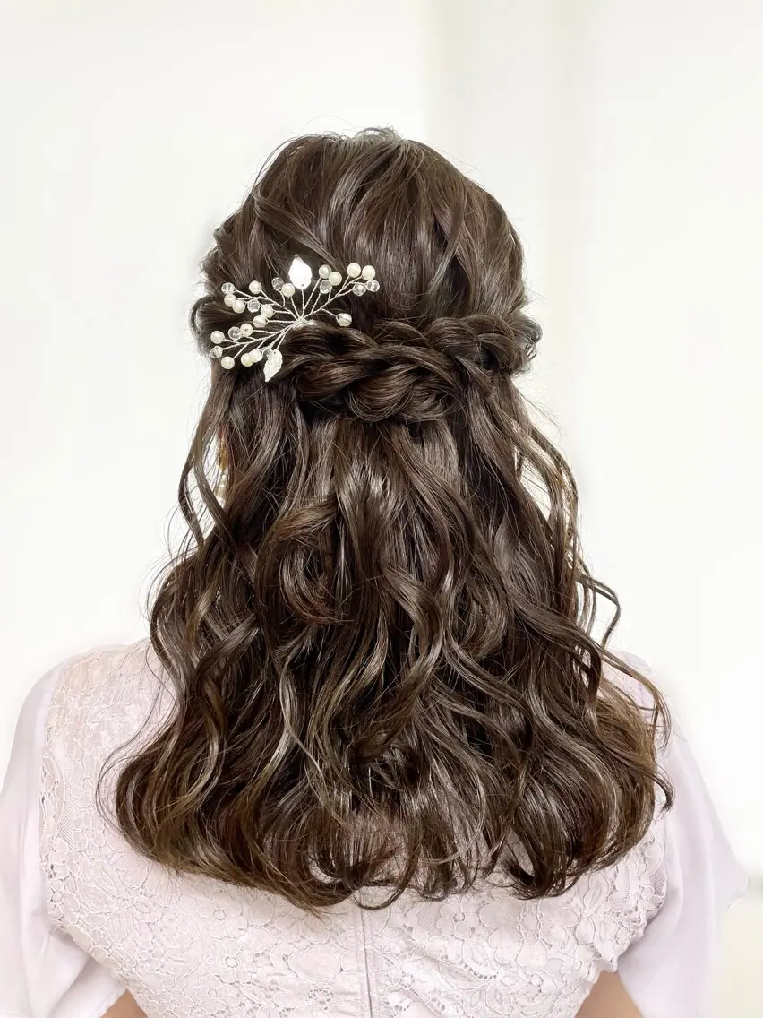 ヘアセット（パーティヘアセット、推し活ヘアセット、和装ヘアセット）なんでも対応致します。メイクはやってません。の写真