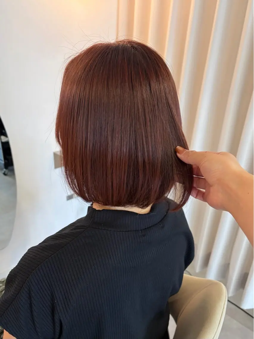 ショート カラー レッドカラー カット ヘアカラー トリートメント 駒場 まといのヘアスタイル