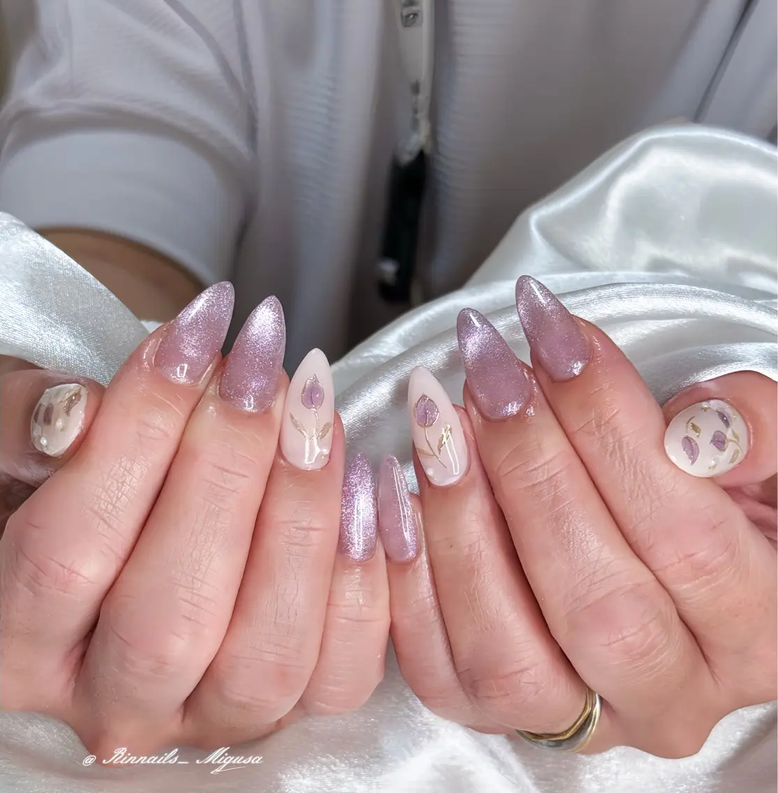 ミディアム 韓国風ヘア ハンドネイル RIN NAILS ᥫ᭡Migusaのネイルデザイン