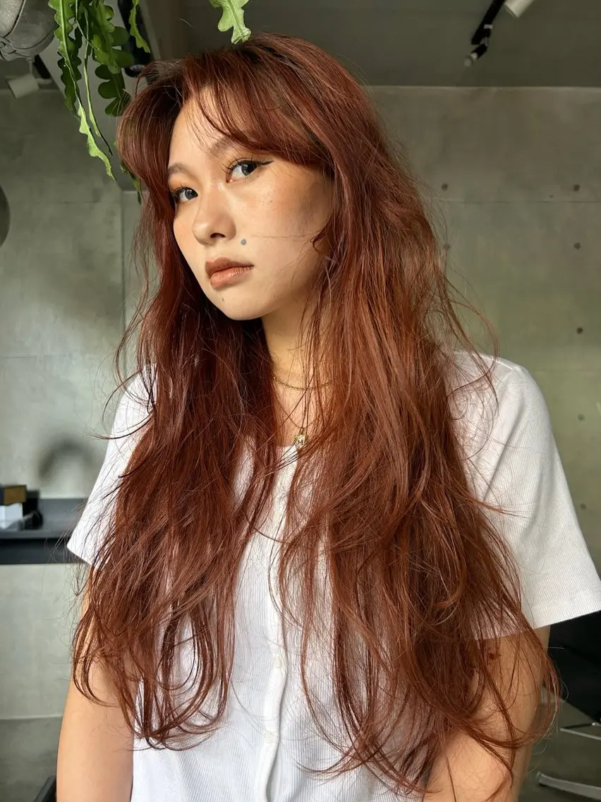 ロング 松下 優莉のヘアスタイル