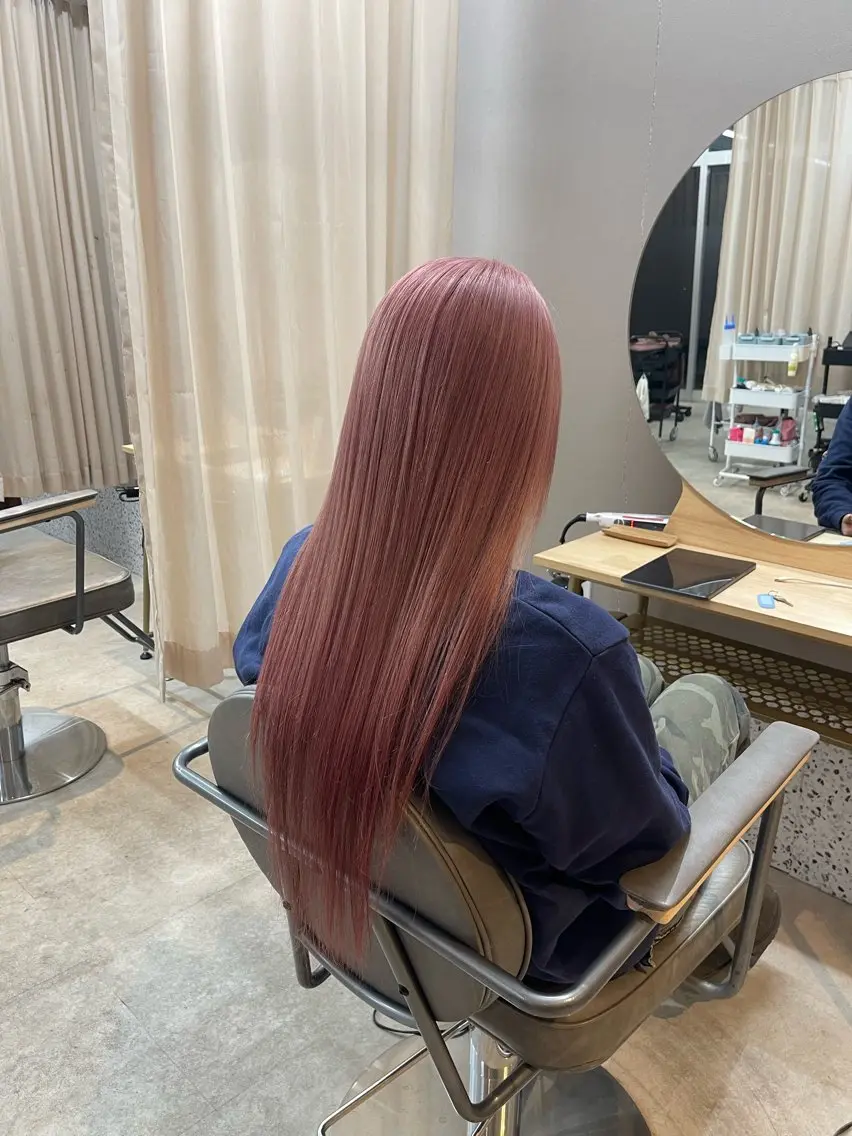ロング ヘアカラー ✨透明感カラー✨ 🌈艶カラー🌈のヘアスタイル