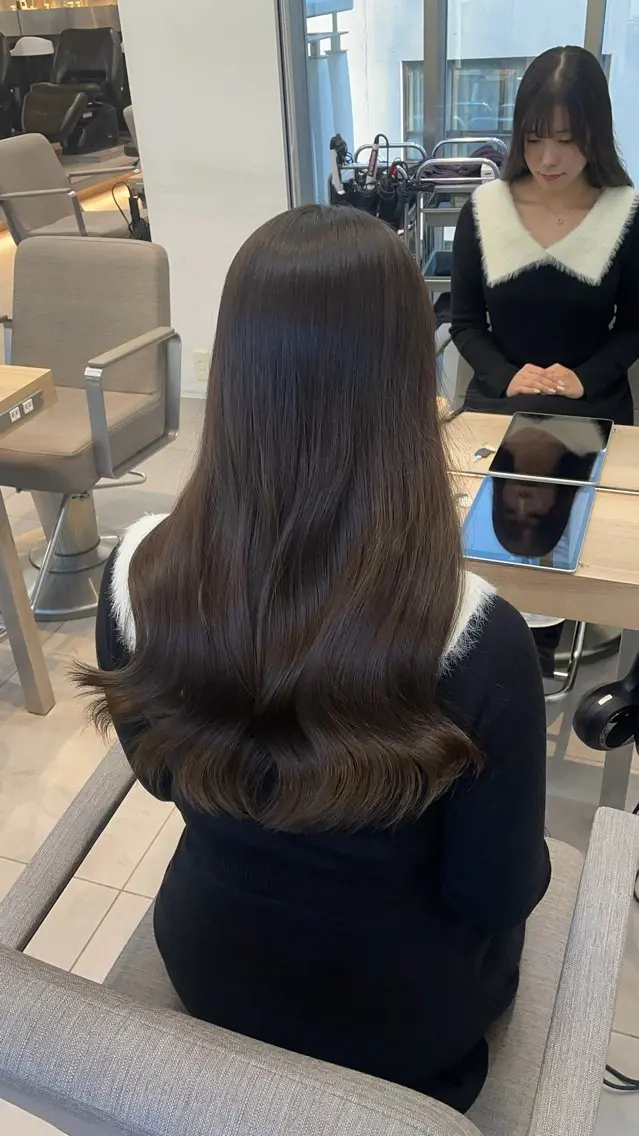 ロング カラー 髪質改善 ✨髪質改善✨美髪 矯正🫧小泉のヘアスタイル