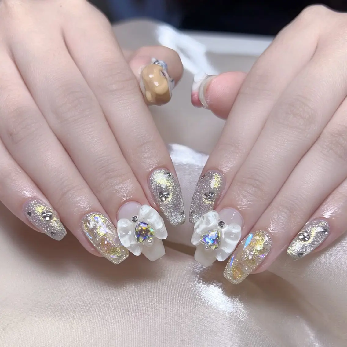 ネイル 持ち込み ハンドネイル NAILサロン 木にいるのネイルデザイン