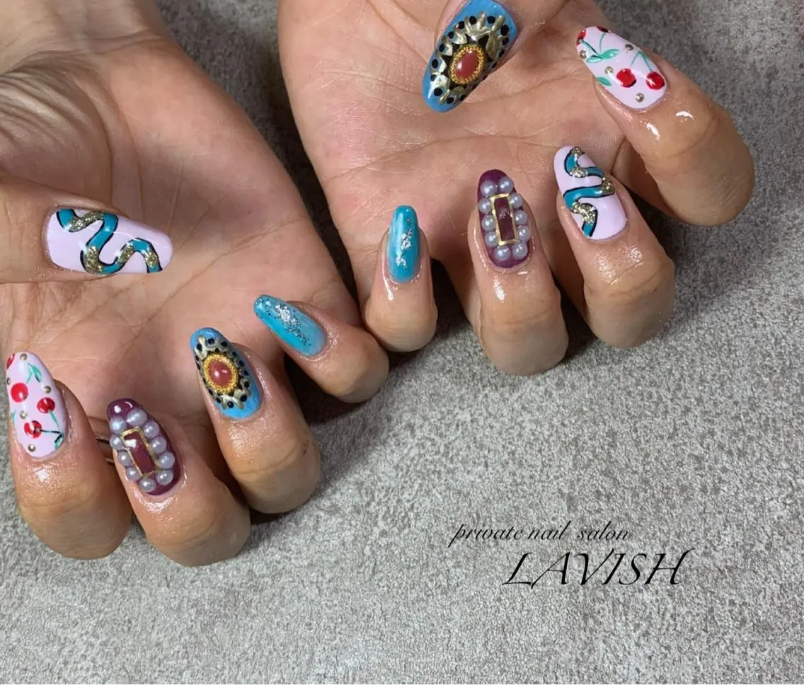 ネイル 氷ネイル・うるうるネイル 韓国ネイル ニュアンスネイル ワンカラーネイル 春ネイル LAVISH 大和店 emi・:*+のネイルデザイン