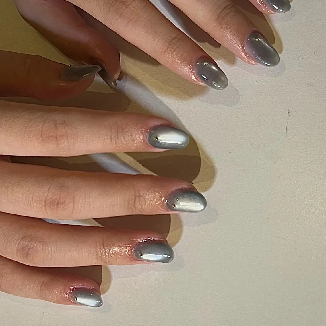 【無料モデル9月末まで💅🏼】(オフ無し)うるうるマグネットワンカラー/お手元写真撮影/経過報告の写真
