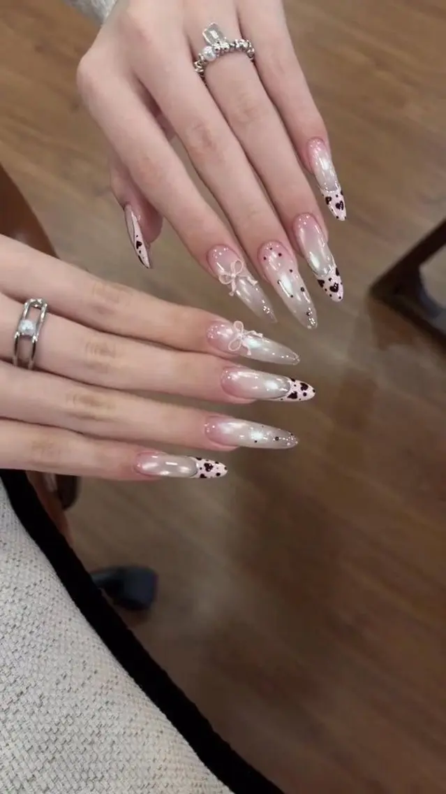 ネイル 韓国ネイル ニュアンスネイル シンプルネイル 春ネイル バレンタイン Nihonthy Nail 新宿のネイルデザイン