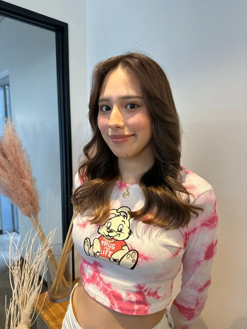 セミロング yuika .のヘアスタイル
