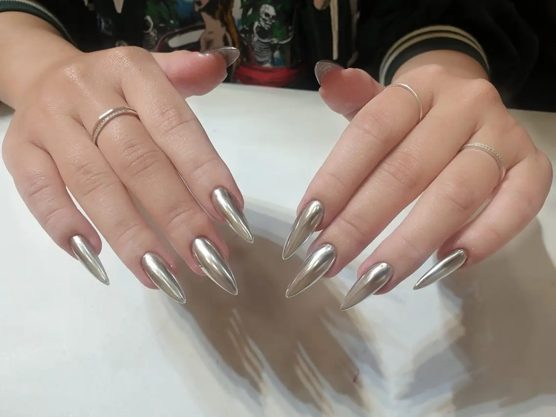 ネイル 長さ出し フレンチネイル ジェルネイル ガラスフレンチ 韓国ネイル ハンドネイル Minette nailHuongのネイルデザイン
