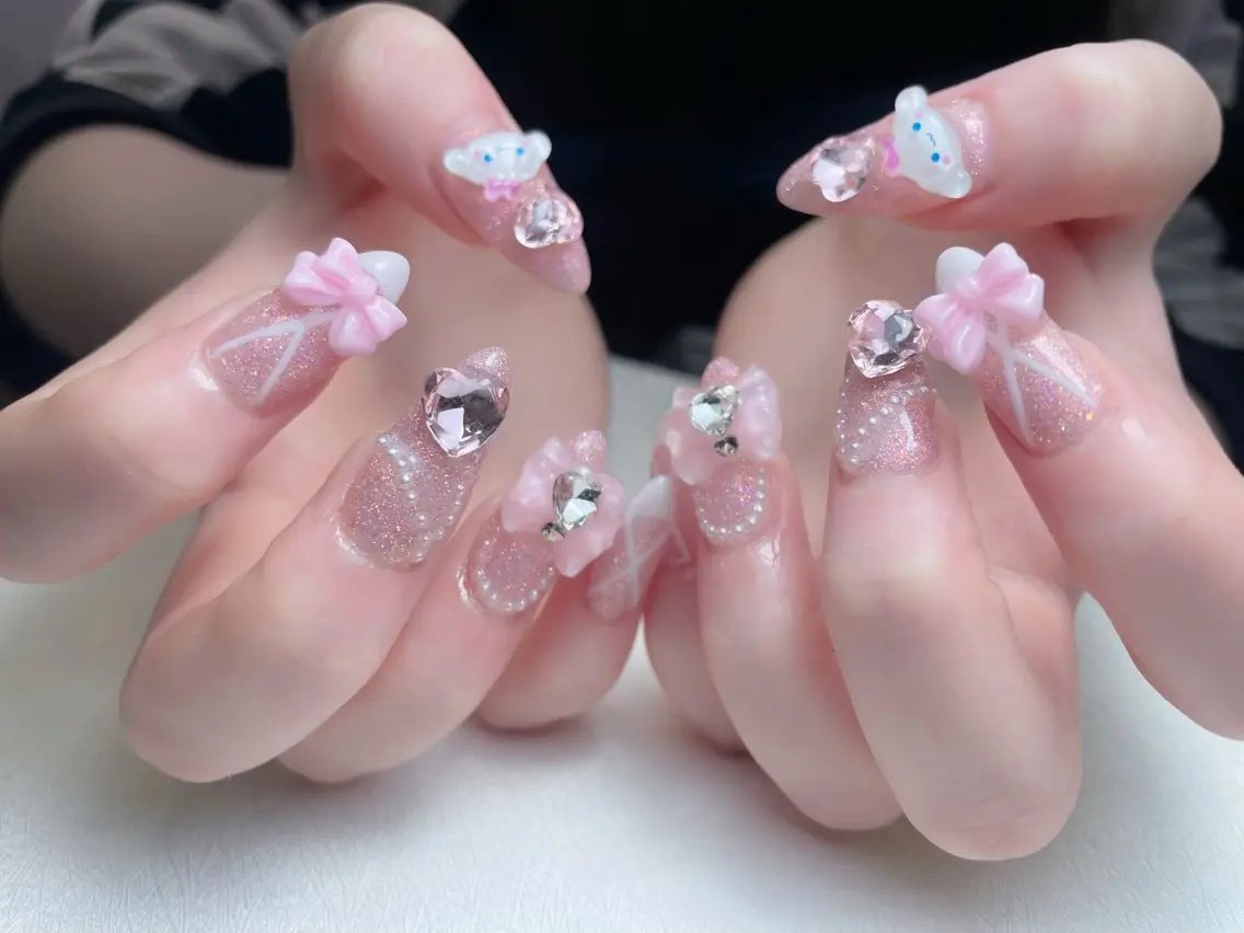 ネイル アートネイル 長さ出し フレンチネイル ジェルネイル ガーリー 中野駅から2分 MEO NAILのネイルデザイン