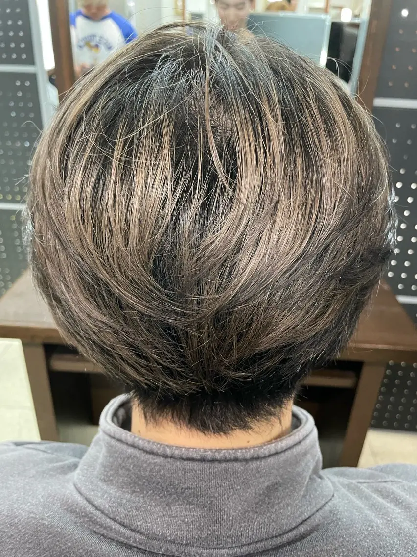 ショート カラー メンズ 🌈透明感カラー 韓国 ミライ🇰🇷のヘアスタイル
