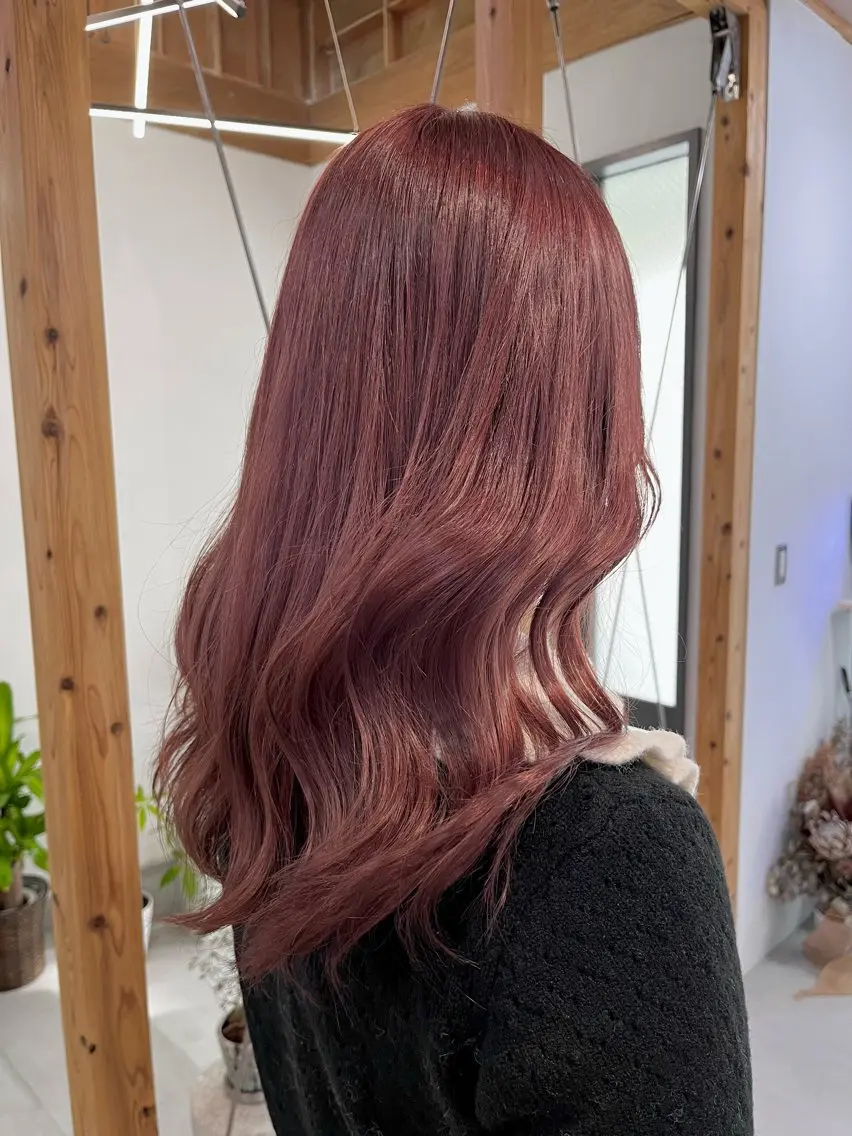 ロング カラー ブリーチ ダブルカラー ラベンダーカラー ブリーチなしカラー ピンクカラー ヘアカラー トリートメント 天神最安値エクステ カラーレイヤーカットのヘアスタイル