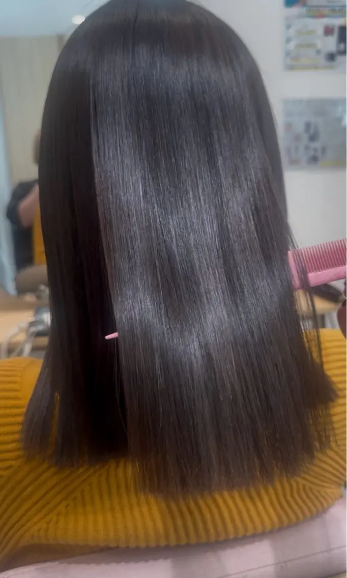 ミディアム カラー アッシュ 縮毛矯正 カット ヘアカラー 縮毛矯正 𝘀𝗮𝗲 ⑅*/ 艶髪/ショートボブのヘアスタイル