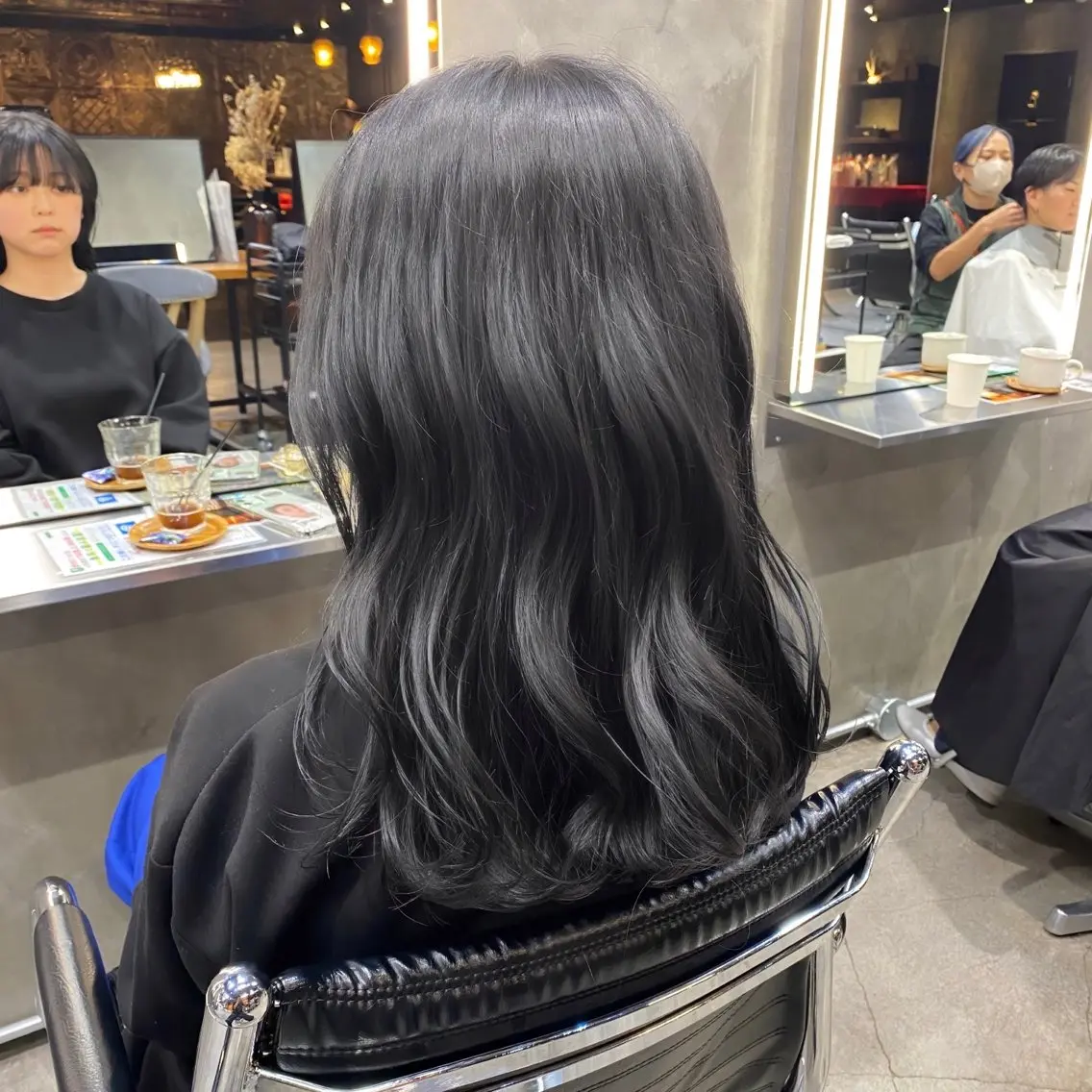 カラー ブリーチ ダークグレー ダークグレージュ ダブルカラー グレージュ カット ヘアカラー 透明感カラー🌿 グレージュ🐺陽介のヘアスタイル