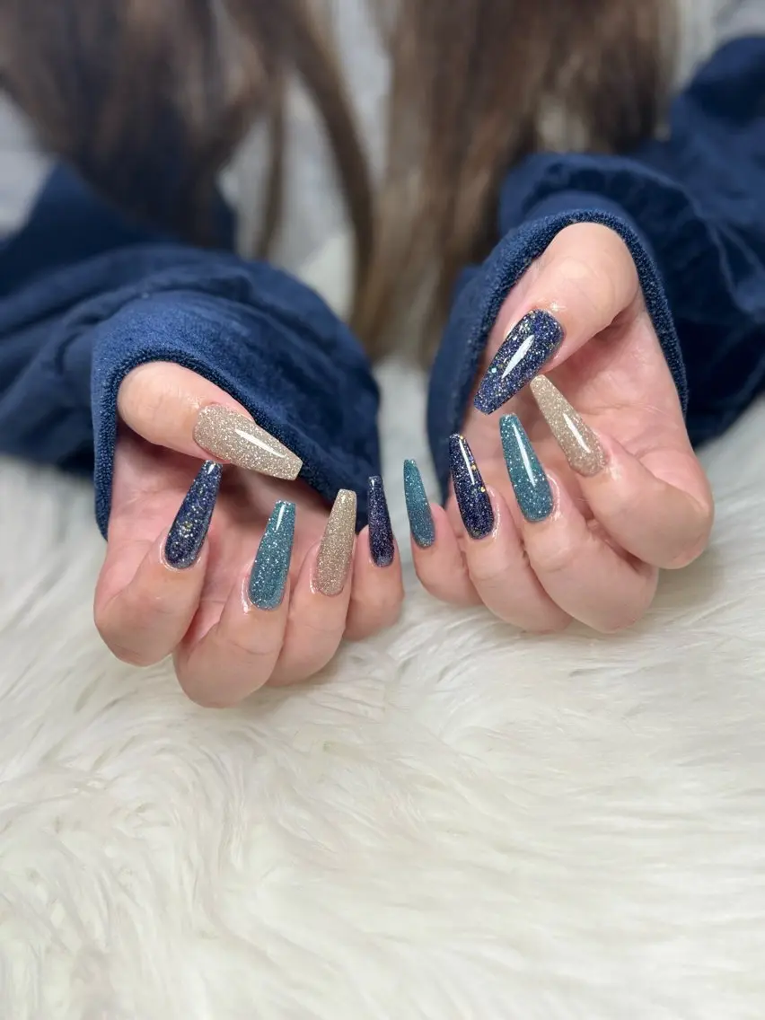 ネイル オーロラネイル チークネイル フットネイル フレンチネイル ジェルネイル ハンドネイル Nichi Nailsのネイルデザイン