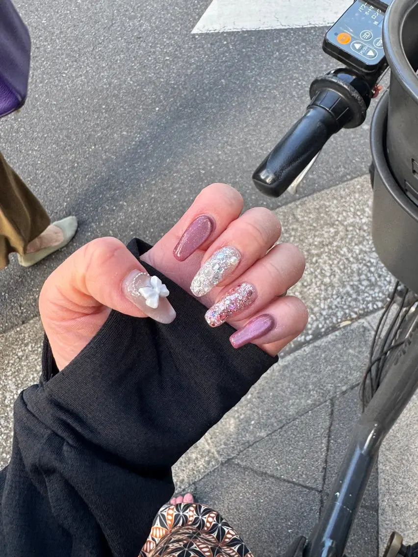 ネイル フレンチネイル ジェルネイル ガラスフレンチ グラデーション マグネットネイル ハンドネイル Queeens nailのネイルデザイン