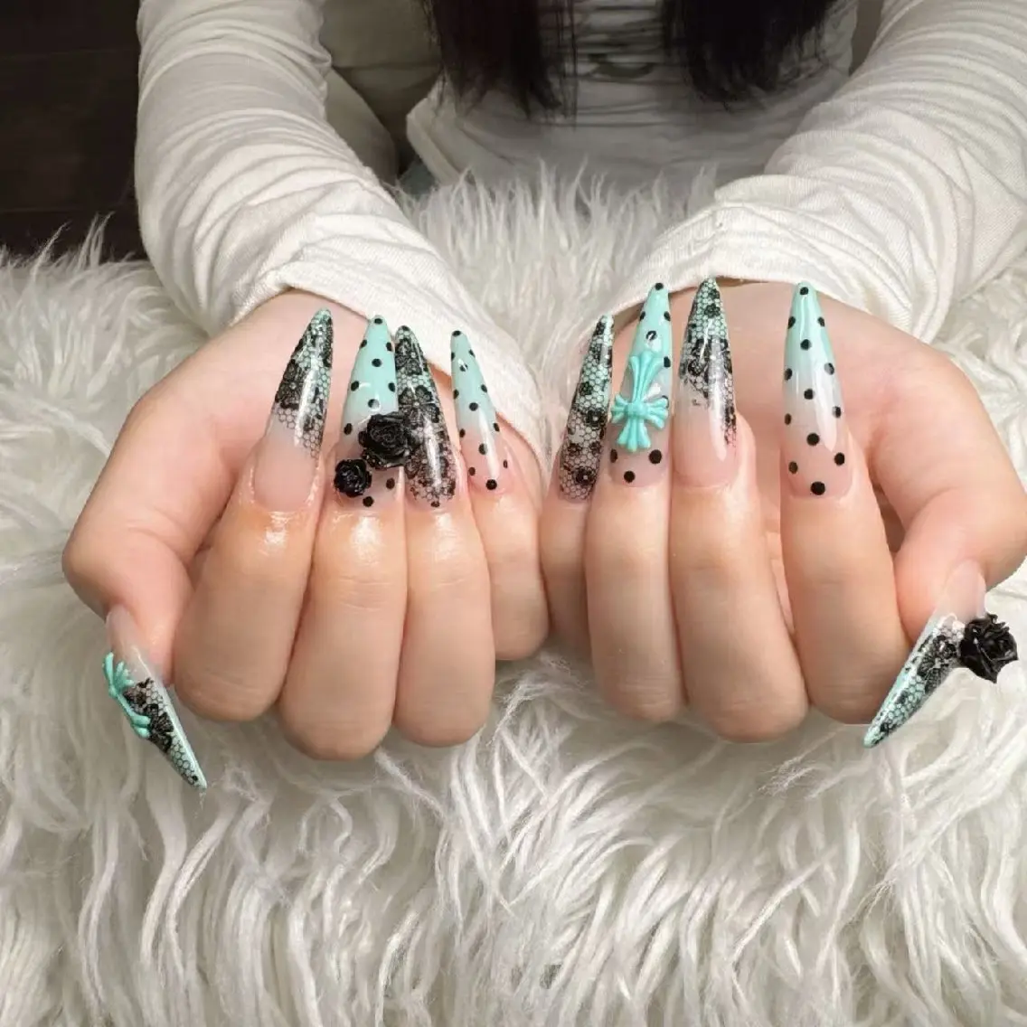 ネイル ENsalon AKIRAのネイルデザイン
