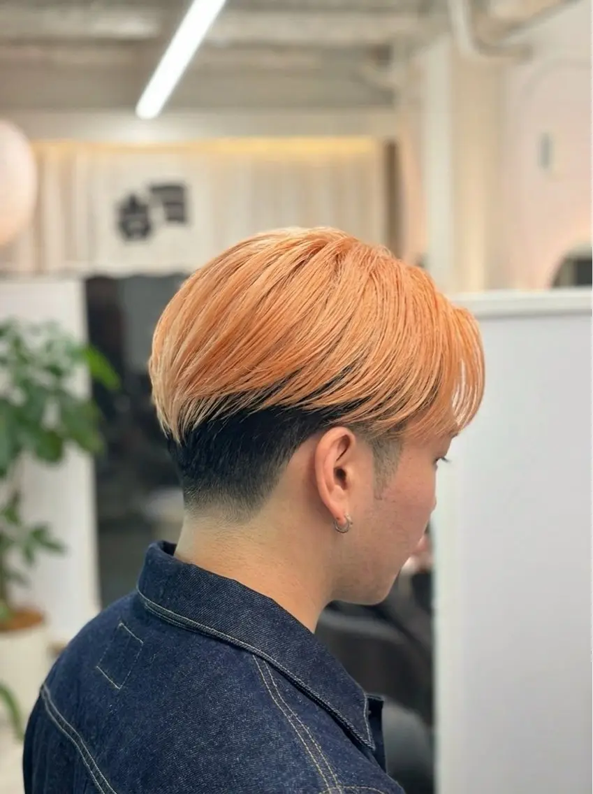 カラー メンズ アップバング メンズブリーチ メンズ韓国風 メンズパーマ ブリーチ カット ヘアカラー 浅草駅徒歩8分/ 久保 歩夢のヘアスタイル