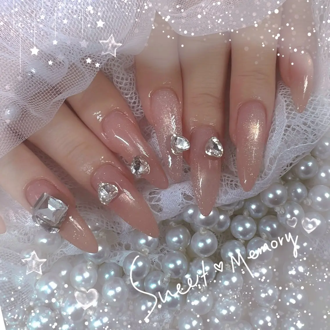 ネイル チークネイル フレンチネイル ガーリー ガラスフレンチ グラデーション ハンドネイル ハンドケア Chill Nailsalonのネイルデザイン