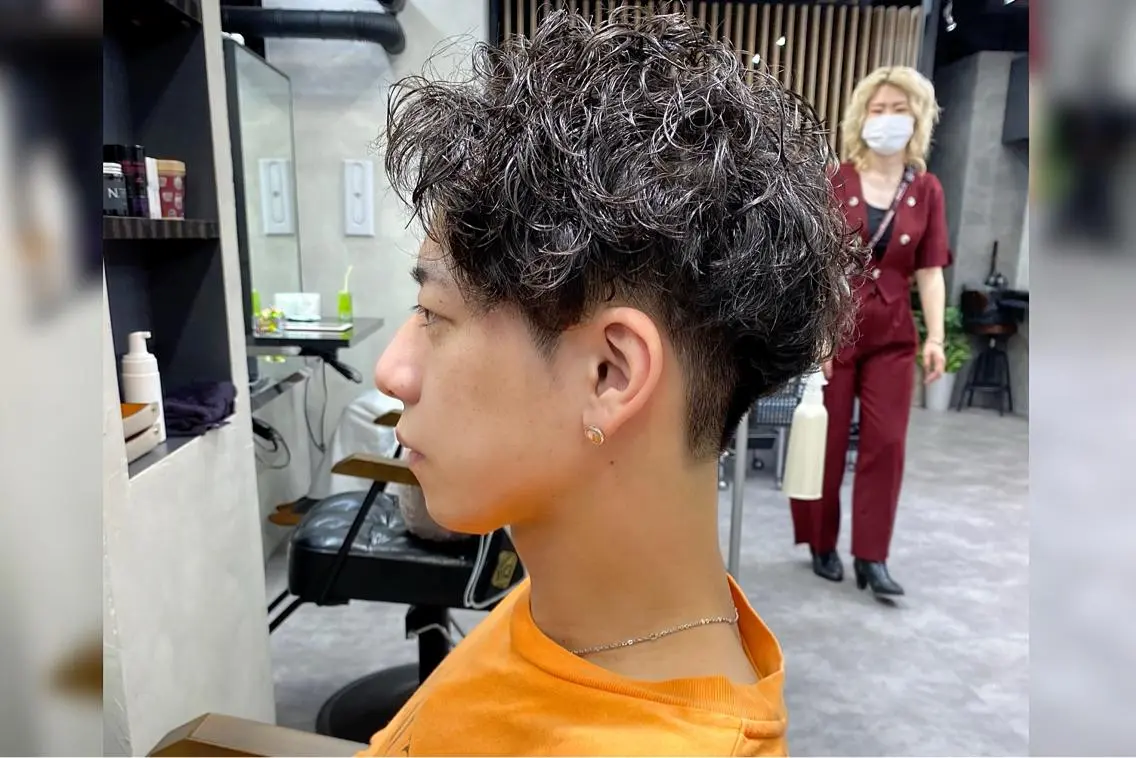 パーマ メンズ メンズパーマ ツイストスパイラルパーマ スパイラルパーマ 半個室メンズ カット🥕羽鳥淳妃のヘアスタイル