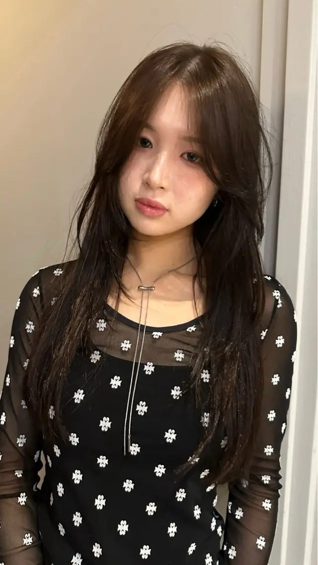 ロング カラー ブラウンカラー 顔まわりレイヤー 顔周りカット レイヤーカット カット ヘアカラー トリートメント ショートカットパー マ🫧kotoneのヘアスタイル
