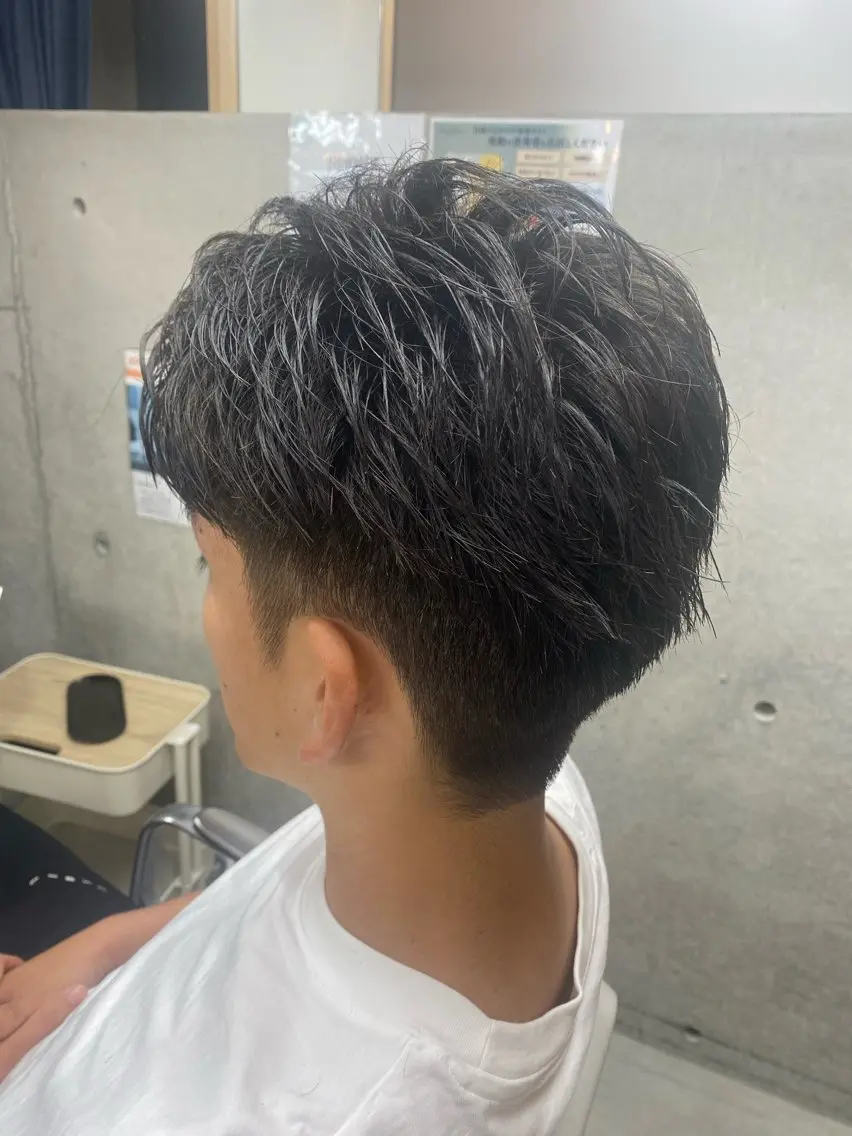 メンズ 窪田 欣恭のヘアスタイル