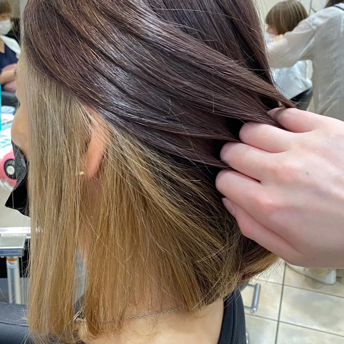 カラー 荒山 栞奈のヘアスタイル