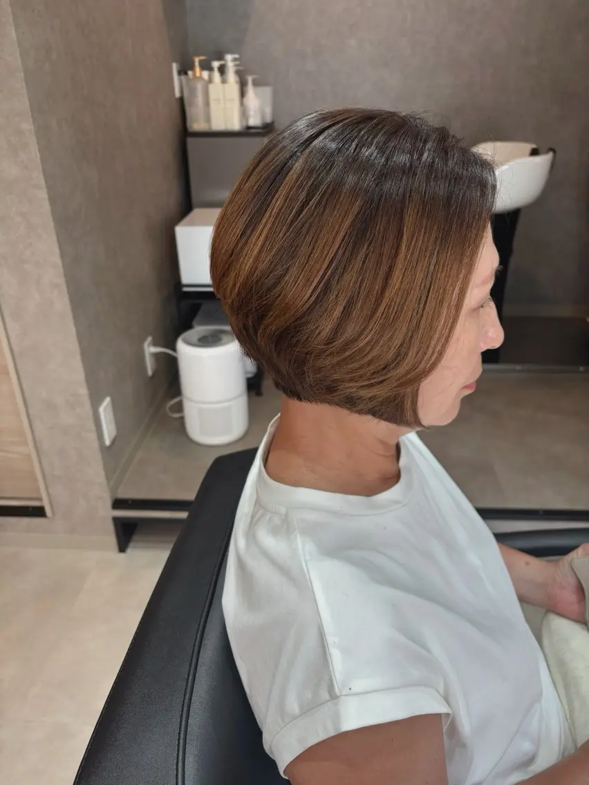 ショート カラー ショートボブ グラデーションカラー ボブ レイヤーカット ショートヘア カット ヘアカラー Mina Akiyamaのヘアスタイル