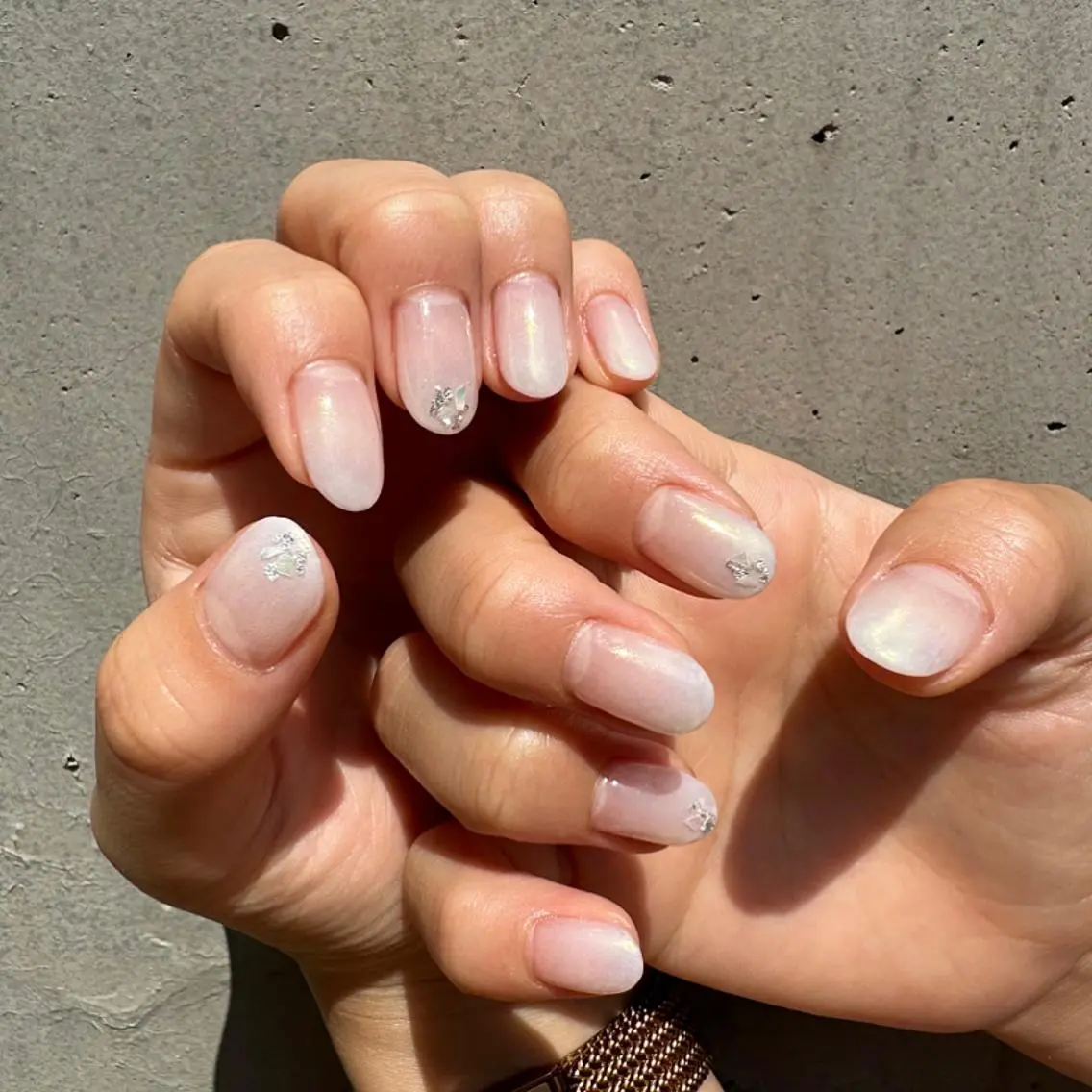 ネイル クリアネイル 氷ネイル・うるうるネイル 韓国ネイル ミラーネイル ニュアンスネイル 🪞KAPE NAIL 🪞のネイルデザイン