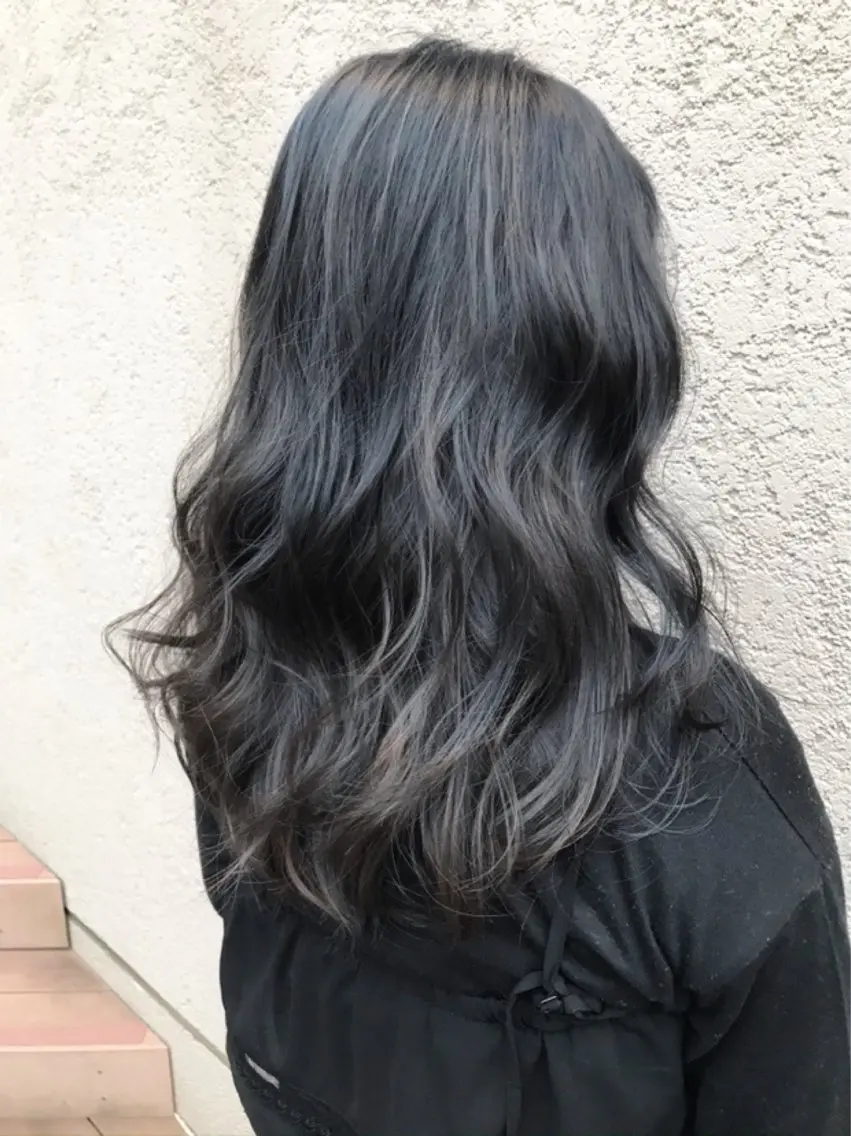 カラー ブリーチ ダークグレー ダークグレージュ ダブルカラー グレージュ カット ヘアカラー トリートメント 透明感カラー🌿 グレージュ🐺陽介のヘアスタイル
