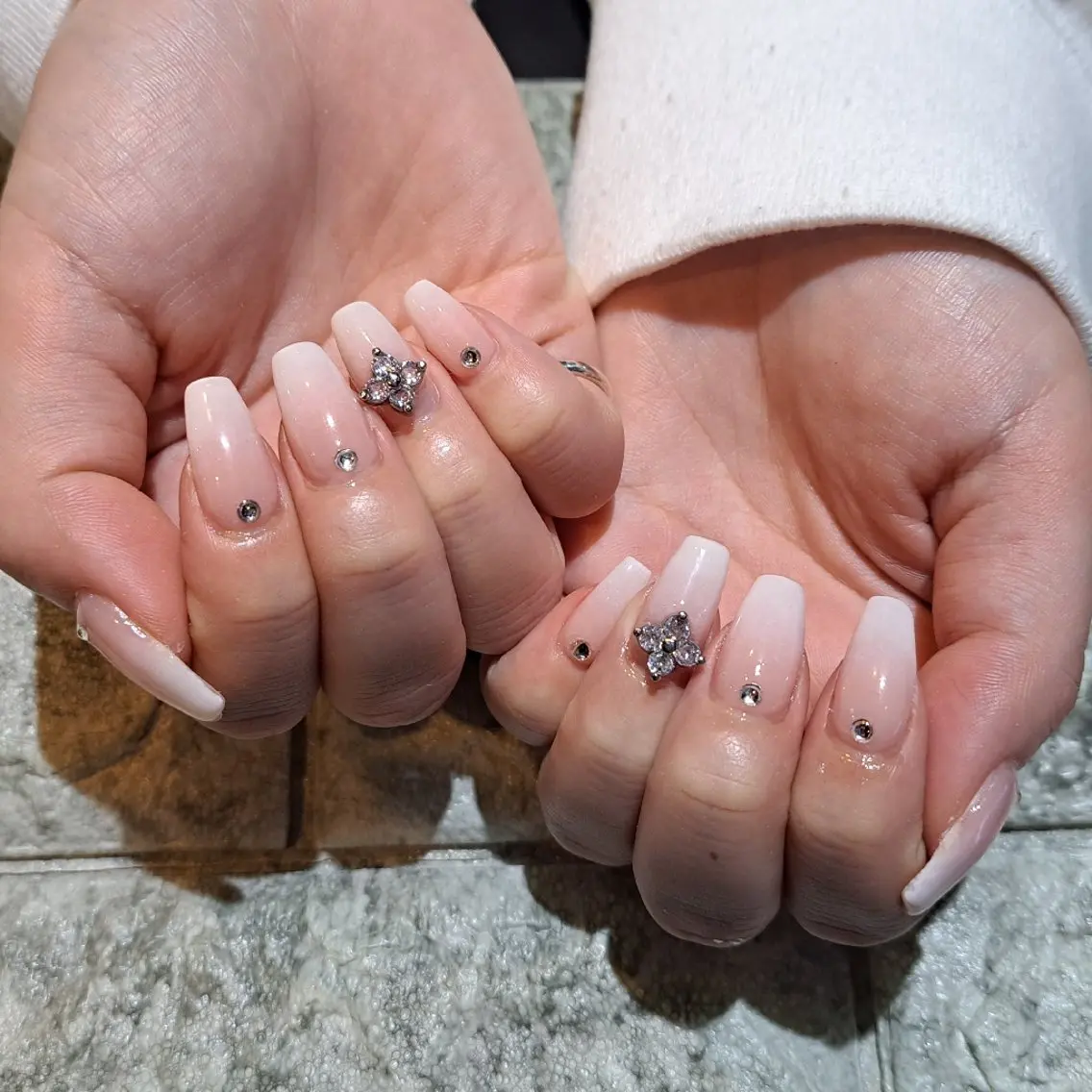【ジェル】【オフあり🌺他店オフ+1000円】つけ放題/やり放題︎🌟持ち込み可の写真