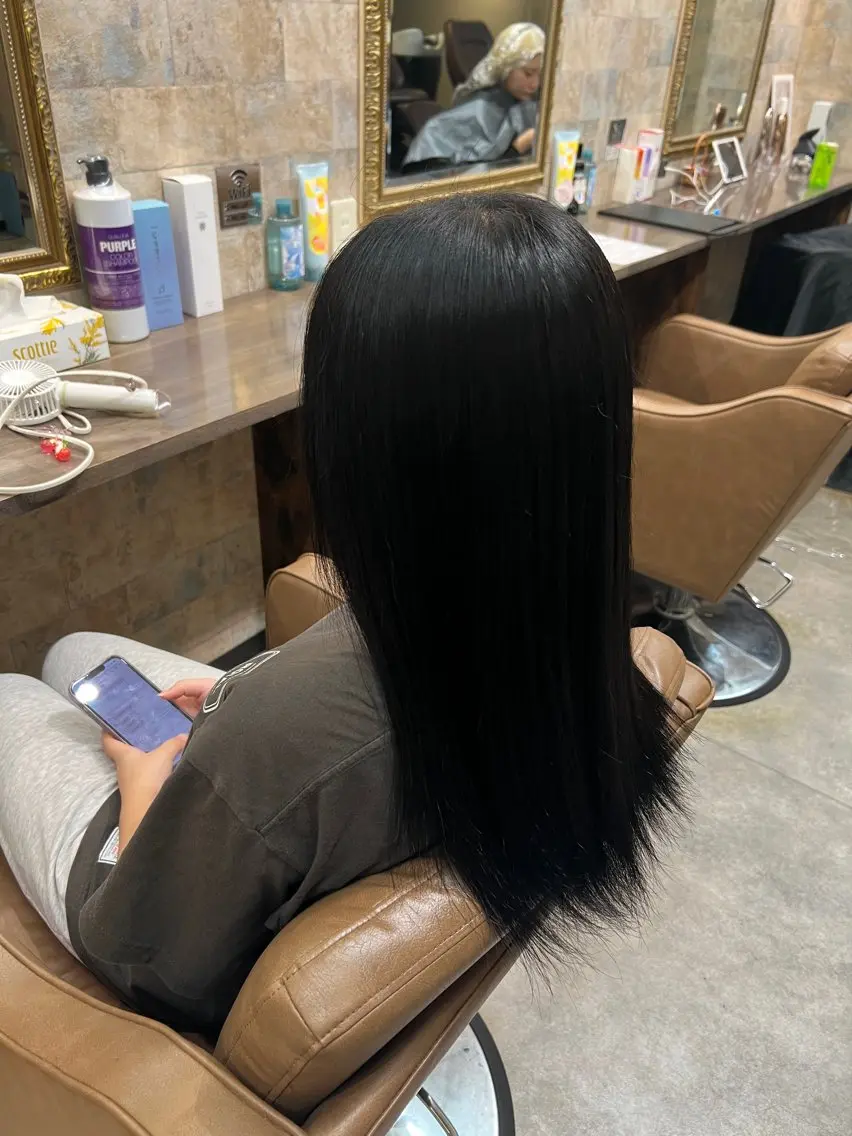 ミディアム カラー ヘアカラー 和久井 琉空のヘアスタイル