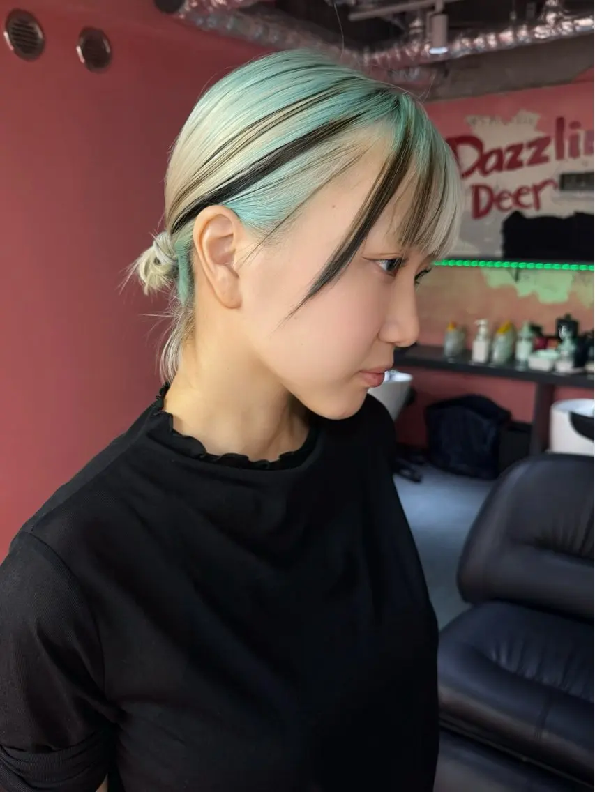 ショート カラー ブロンド デザインカラー ブリーチカラー /MAHIROのヘアスタイル