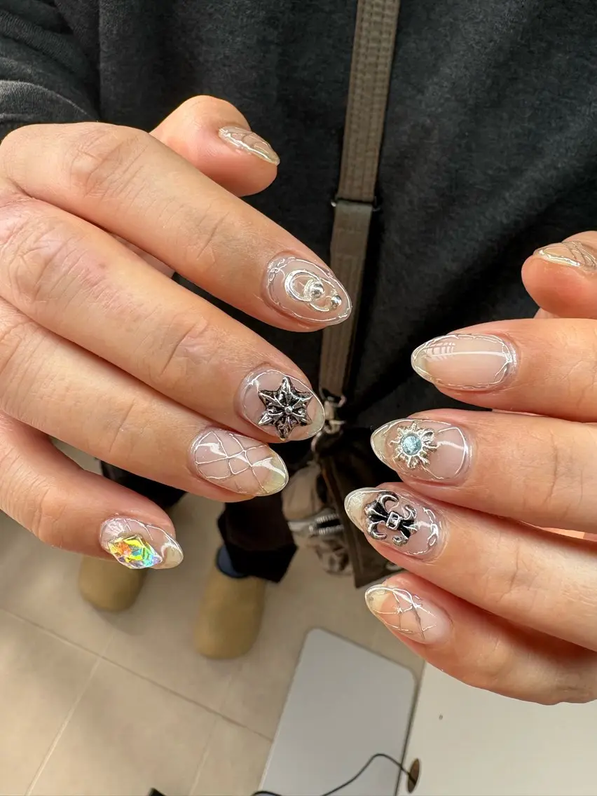 ネイル アートネイル atelier7. yukiのネイルデザイン
