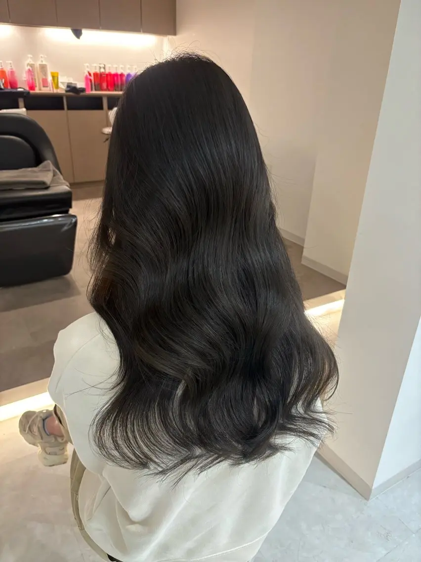 ロング カラー ベージュカラー ブリーチ ブラウンカラー ケアブリーチ カシス ヘアカラー トリートメント 🎀韓国ヘア× 透明感カラー🎀正源のヘアスタイル