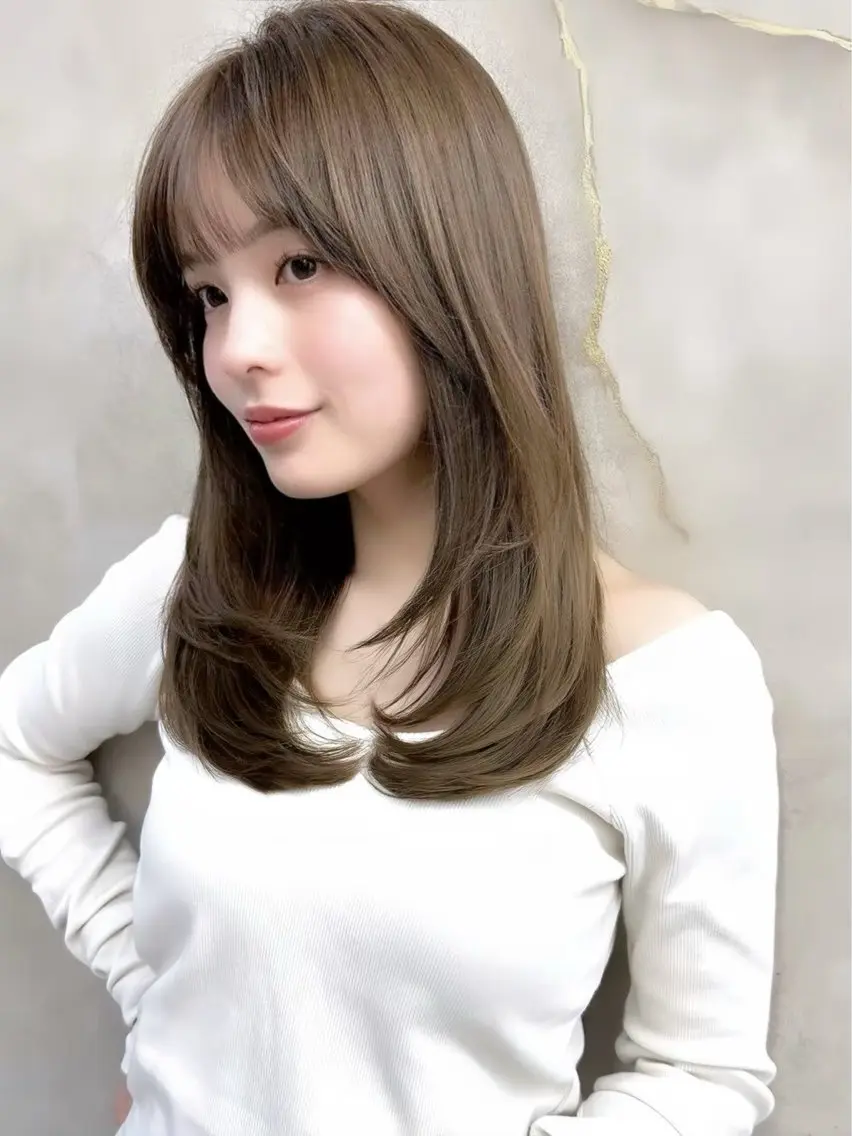 セミロング Hazuki🎀 /韓国ヘア/レイヤーのヘアスタイル