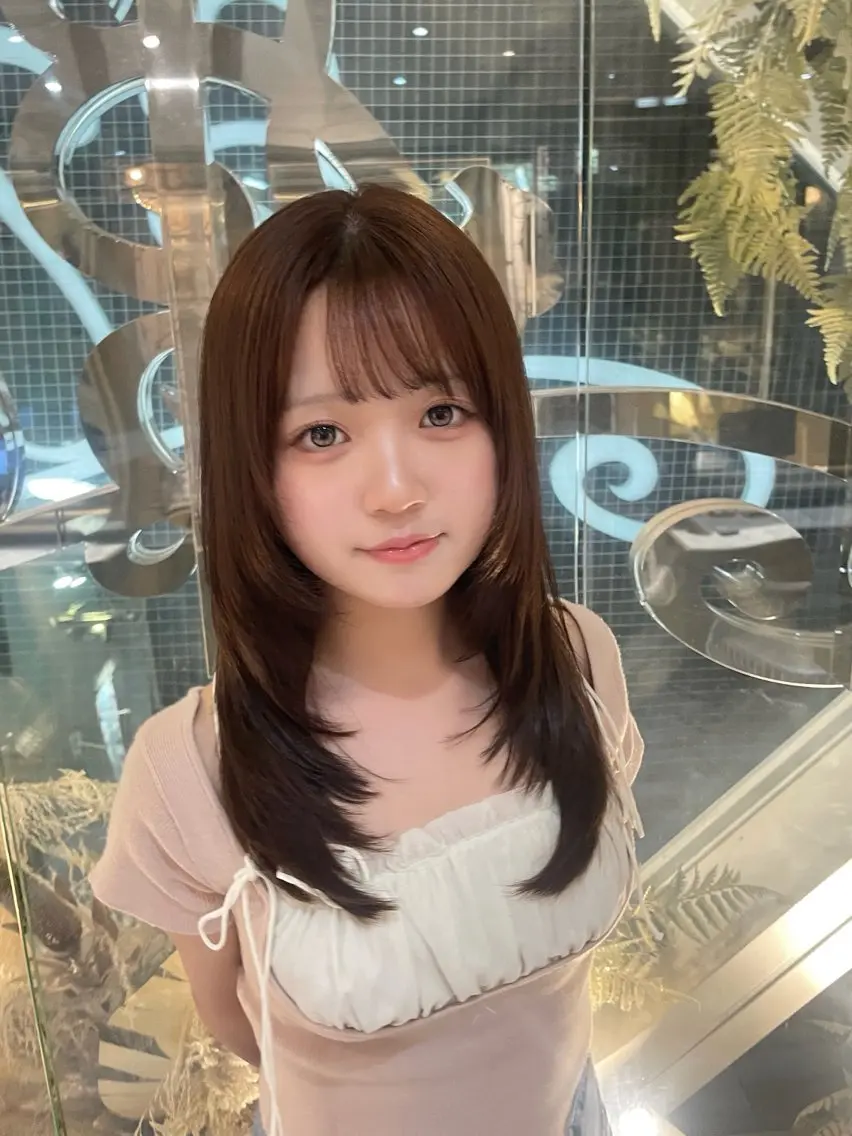 セミロング カラー 百愛 🤍 cloe 新宿のヘアスタイル