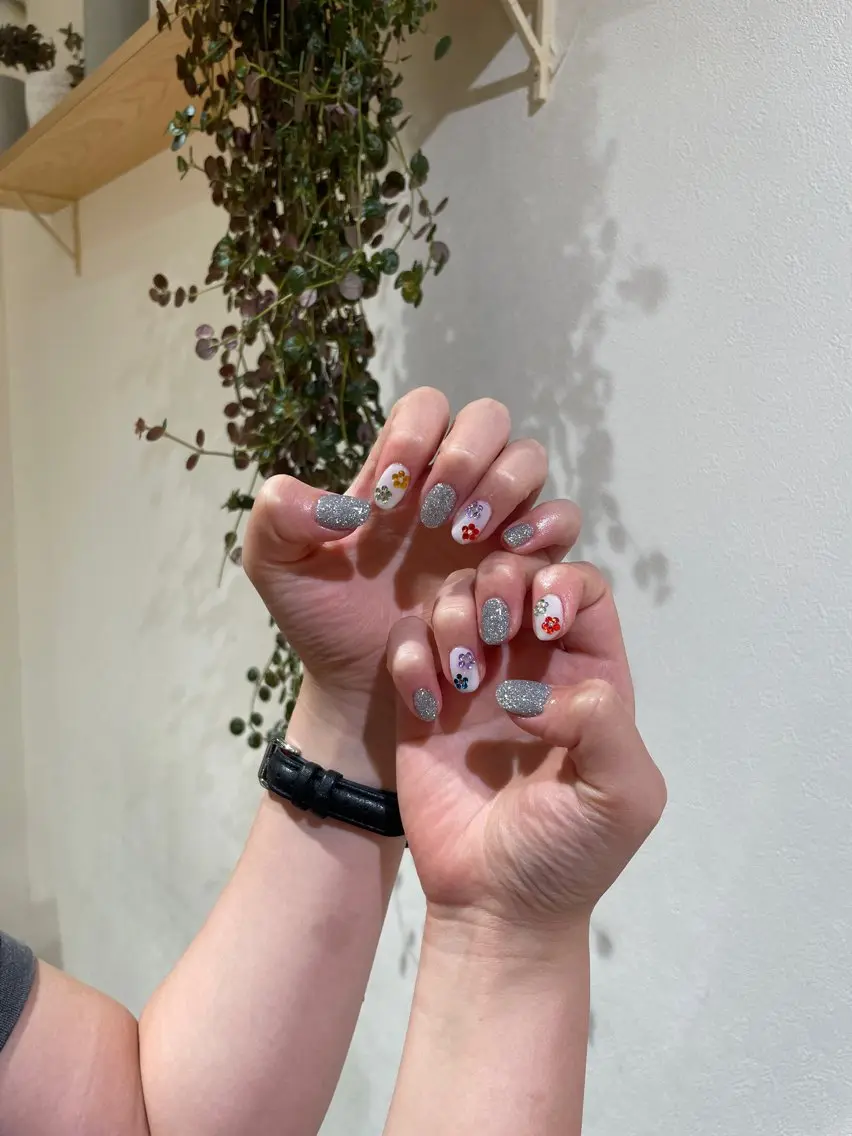 ネイル ハンドネイル cut/nail ▫️イチカ🌻のネイルデザイン
