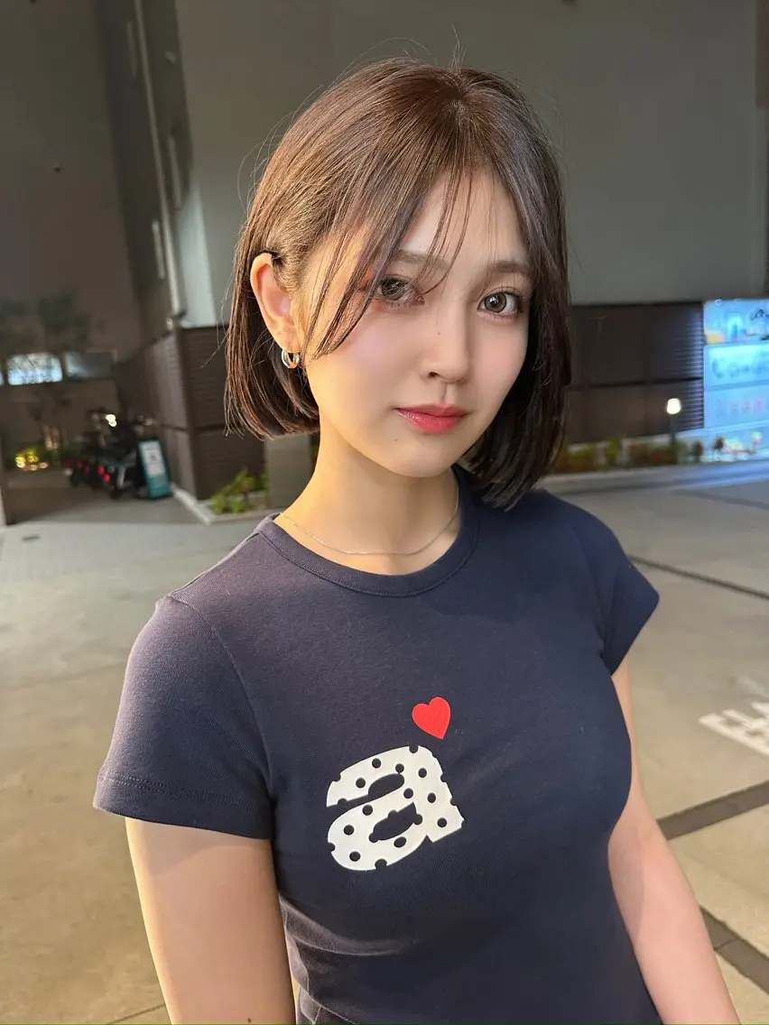 ショート レイヤーカット 瑠輝のヘアスタイル