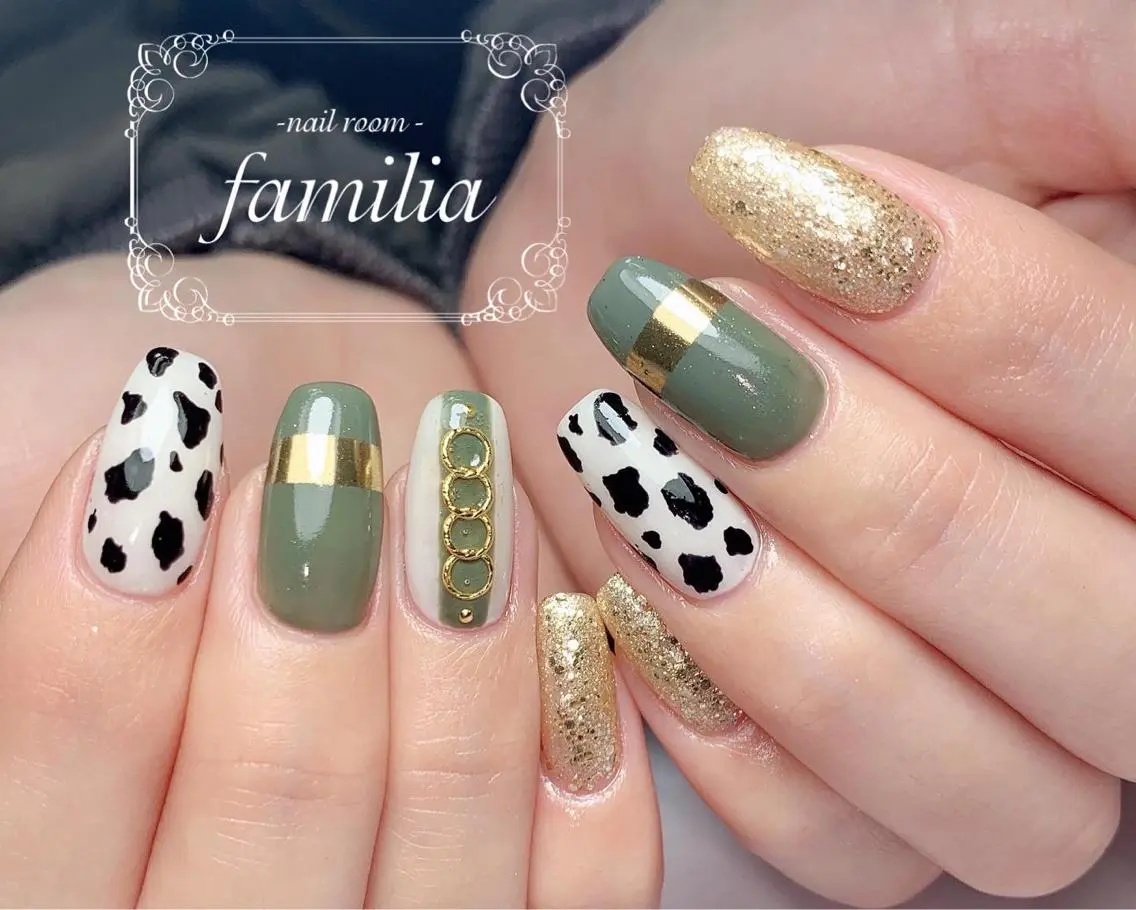 ネイル ハンドネイル -nailroom- familiaのネイルデザイン