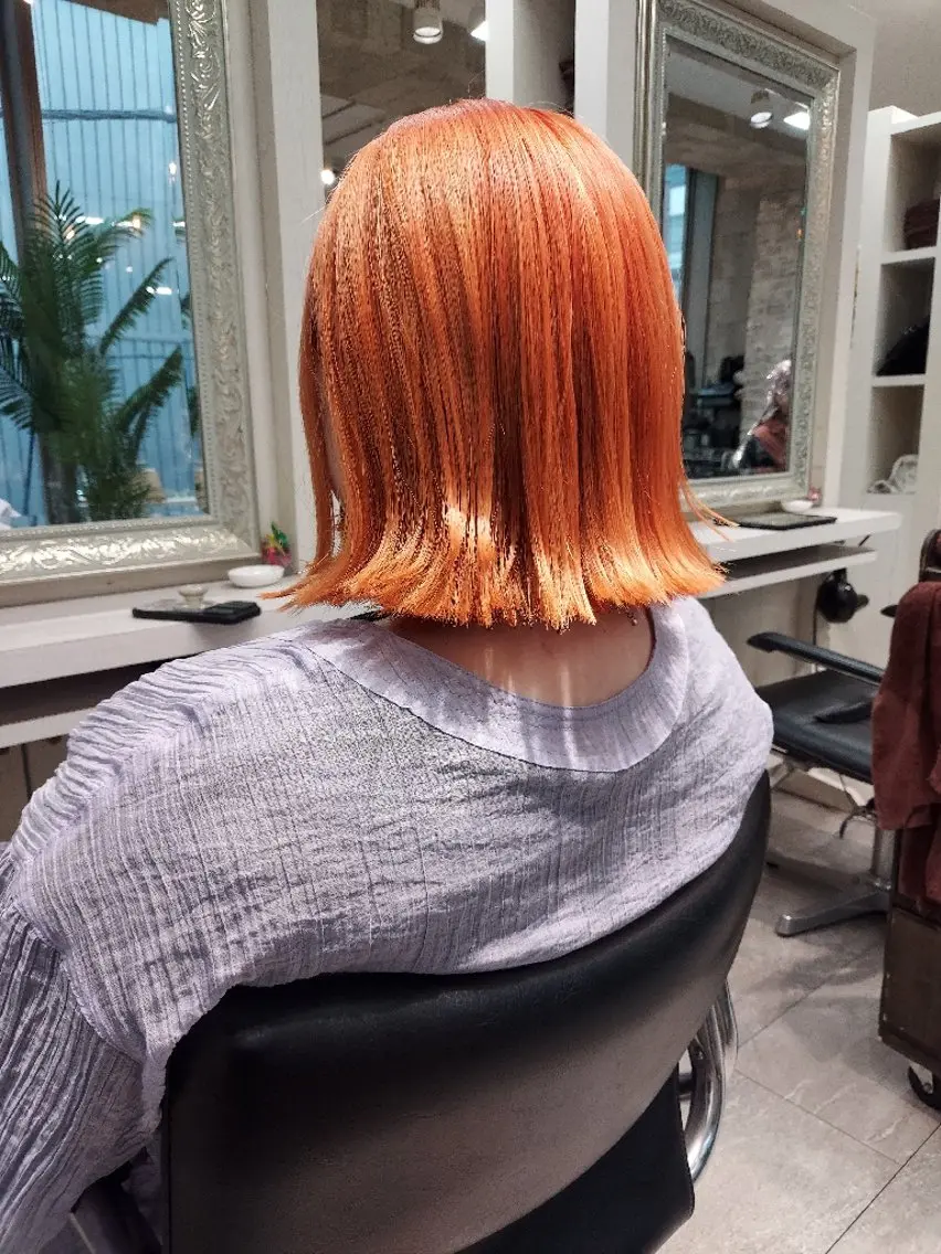 ミディアム カラー オレンジ ヘアカラー トリートメント ブリーチ・ハイトーン 特化🎉内山のヘアスタイル