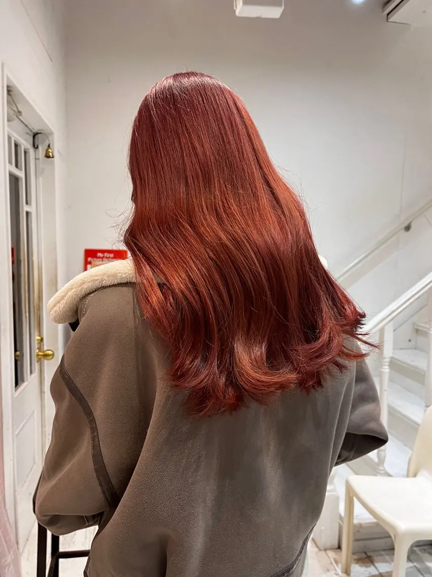 カラー 竹内 穂乃佳のヘアスタイル