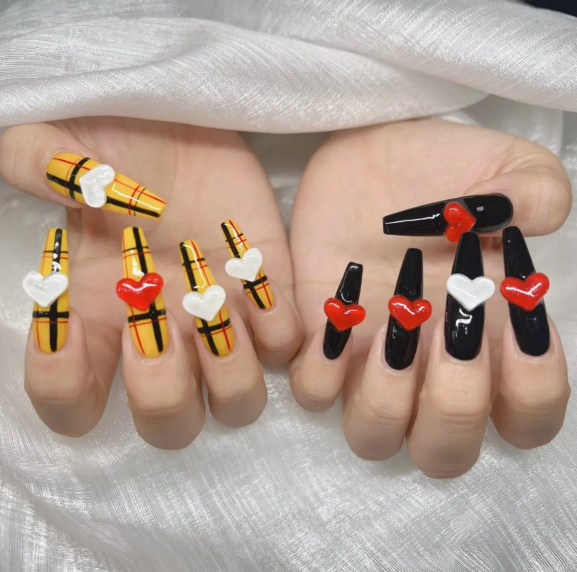 ネイル 長さ出し グラデーション 卒業式 キラキラネイル マグネットネイル ハンドネイル Lee Nails チップ長さだし専門店のネイルデザイン