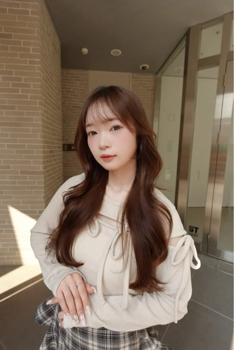 ロング カット ヘアカラー LEWIN GINZAのヘアスタイル