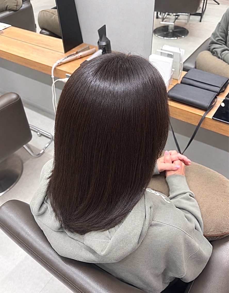 ミディアム カラー ブラウンカラー ナチュラルブラウン ヘアカラー トリートメント 🤍艶モテカラー♡ ブラウン🤍Rimiのヘアスタイル