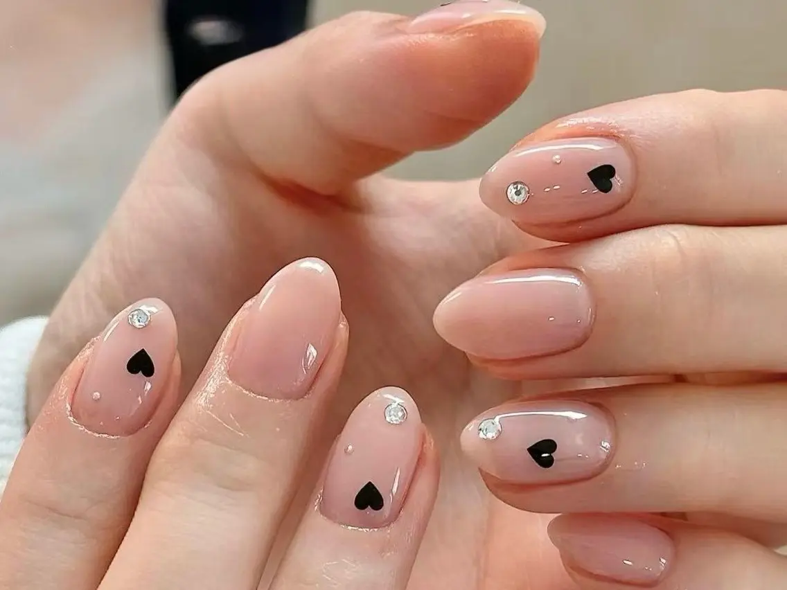 ネイル チークネイル 長さ出し フットネイル フレンチネイル ジェルネイル ハンドネイル Saran Nailstudioのネイルデザイン