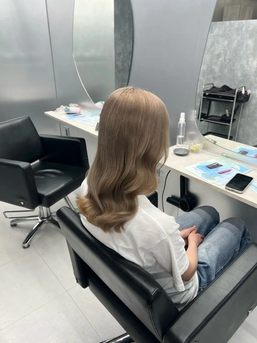 セミロング カラー ヘアカラー トリートメント ヘアセット 大人GAL製造機/カ ラー×エクステゆいとのヘアスタイル