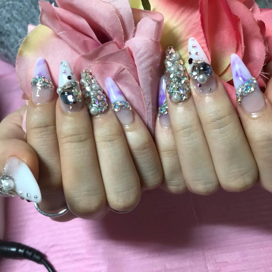 ロング ネイル アートネイル 成人式 ストーンネイル ハンドネイル 《LB》ラブリエ Nail&eyeのマツエク・マツパデザイン