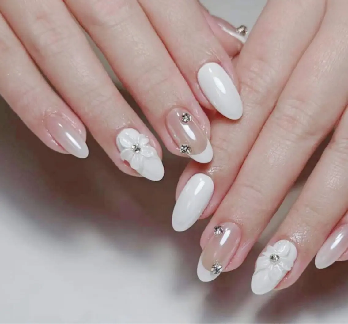 ネイル アートネイル キラキラネイル ラメ(グリッター) マグネットネイル パープル ハンドネイル VANI Belle Nailのネイルデザイン