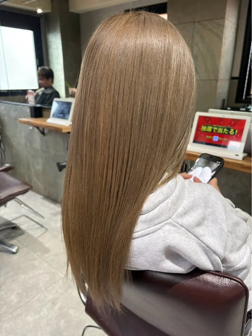 カラー 星原 陽花のヘアスタイル