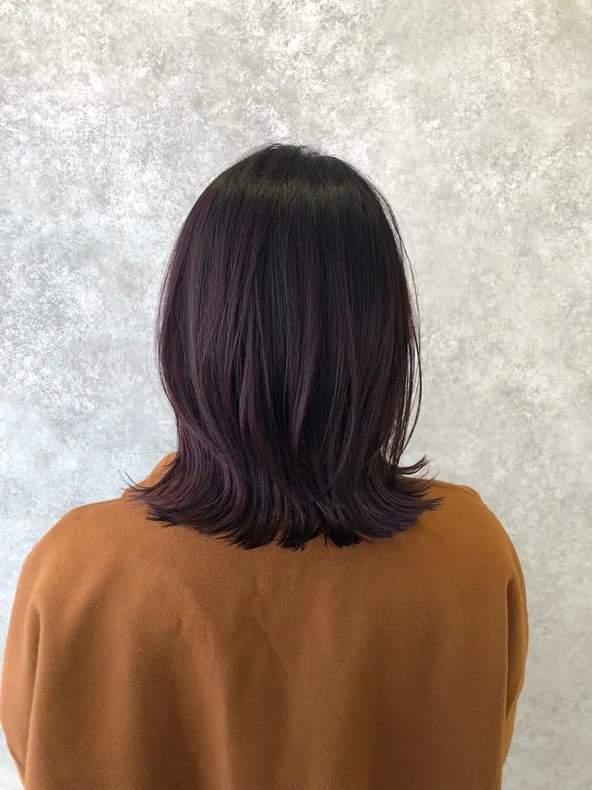 セミロング くびれヘア レイヤーカット 小顔カット 飛田 由貴のヘアスタイル
